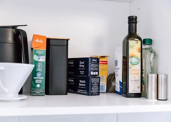 Zentral Und Frisch Eingerichtet: 2 Zi. 24h Checkin Appartement Kiel