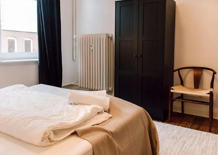 Zentral Und Frisch Eingerichtet: 2 Zi. 24h Checkin *