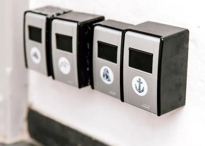 Appartement Zentral Und Frisch Eingerichtet: 2 Zi. 24h Checkin *