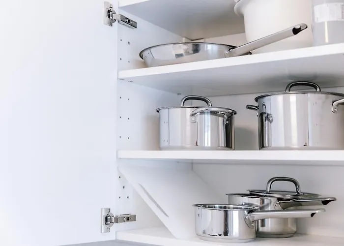 Zentral Und Frisch Eingerichtet: 2 Zi. 24h Checkin * Kiel